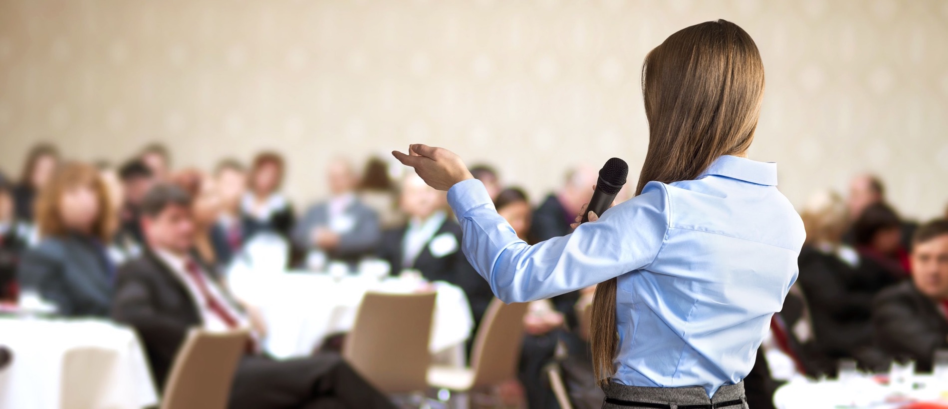 5 Ways to Navigate a Speaker Panel - Smart Meetings